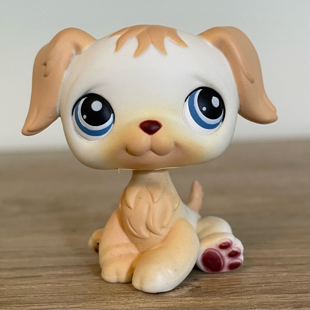 2004 Littlest Pet Shop Retriever Dog